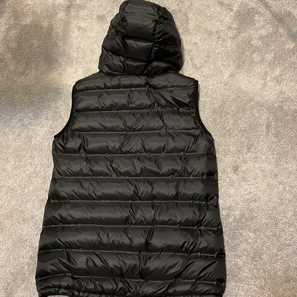 SOLD ZARA Puffer Vest - Picture 3 of 3
